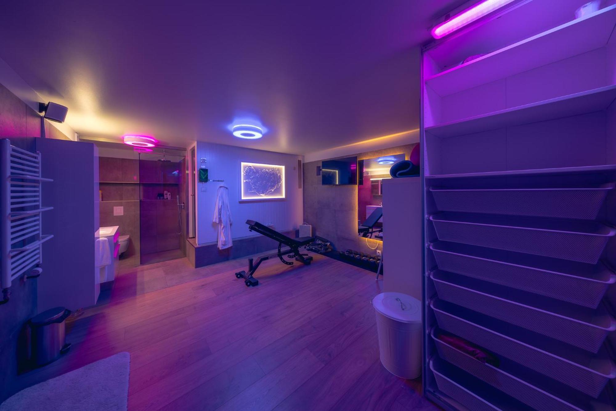 Smart Luxury - Private Gym, Hot Tub & Sauna Keflavík Eksteriør bilde